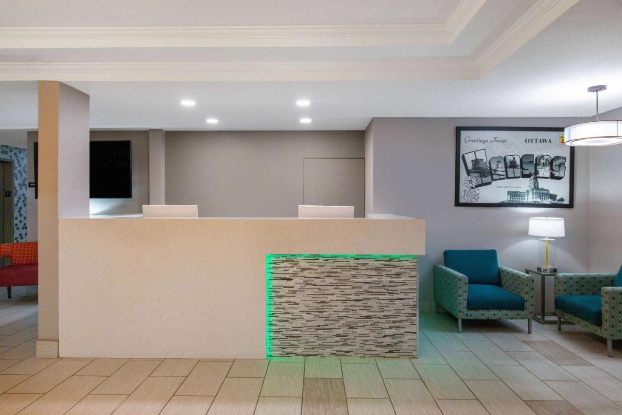 Hotel Super 8 By Wyndham 2*