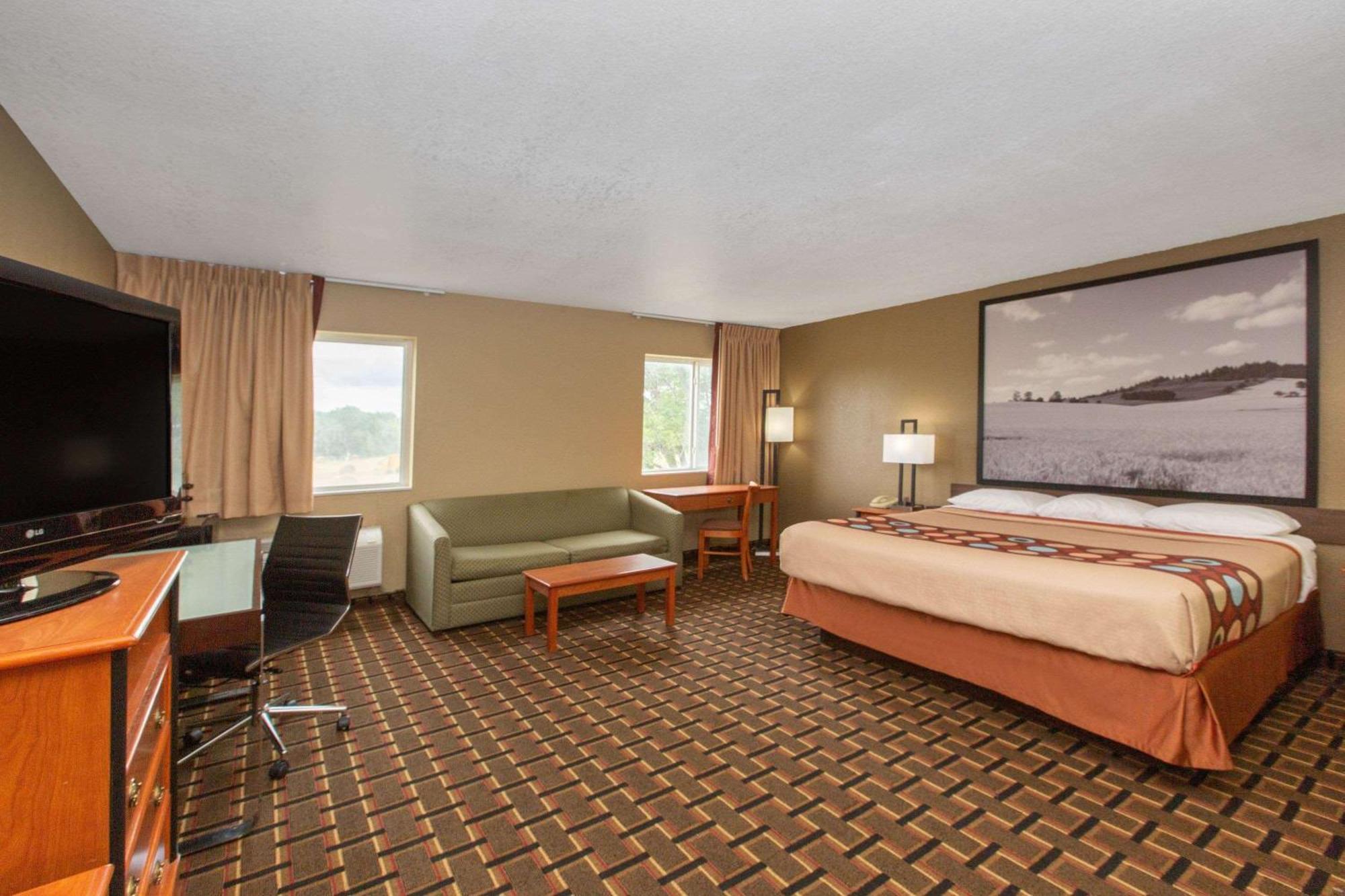 Hotel Super 8 By Wyndham Ottawa